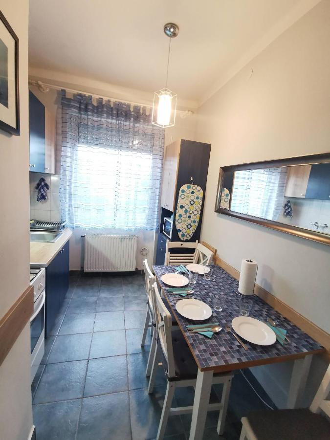 מישקולץ Smart Szallas Apartman מראה חיצוני תמונה