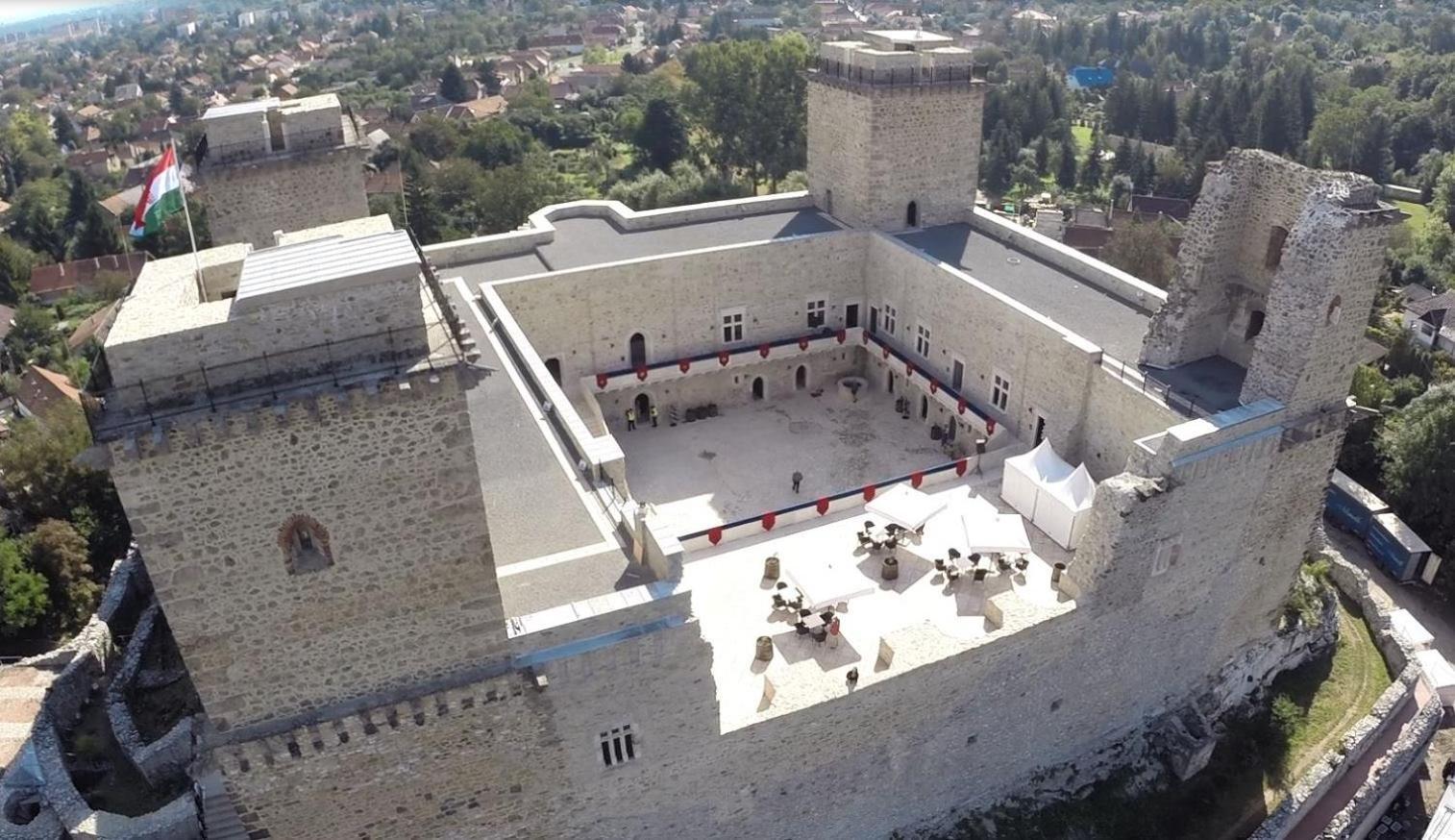 מישקולץ Smart Szallas Apartman מראה חיצוני תמונה